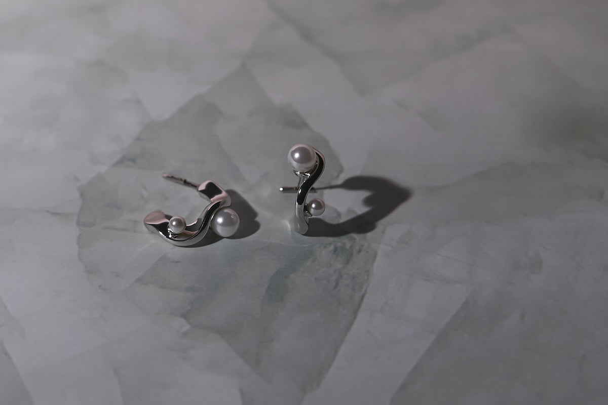 Embrace Pearl Silver