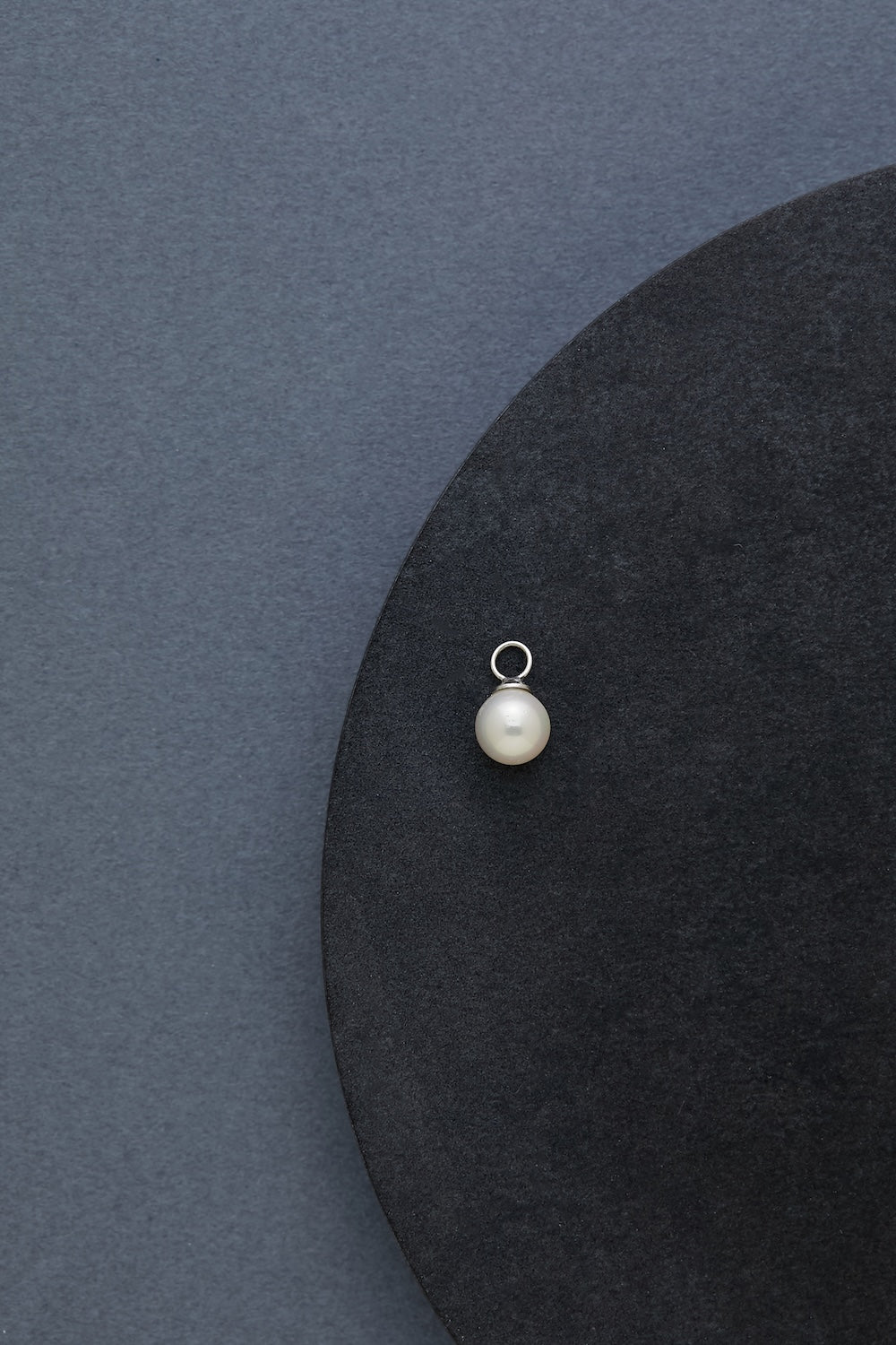 Ludique Round Pearl Silver