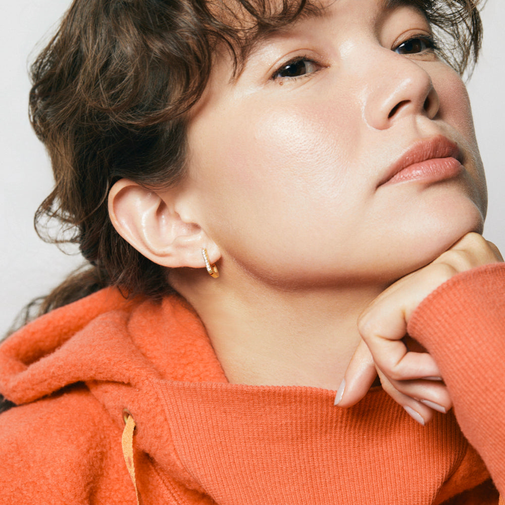 Embrace Valerie Gold