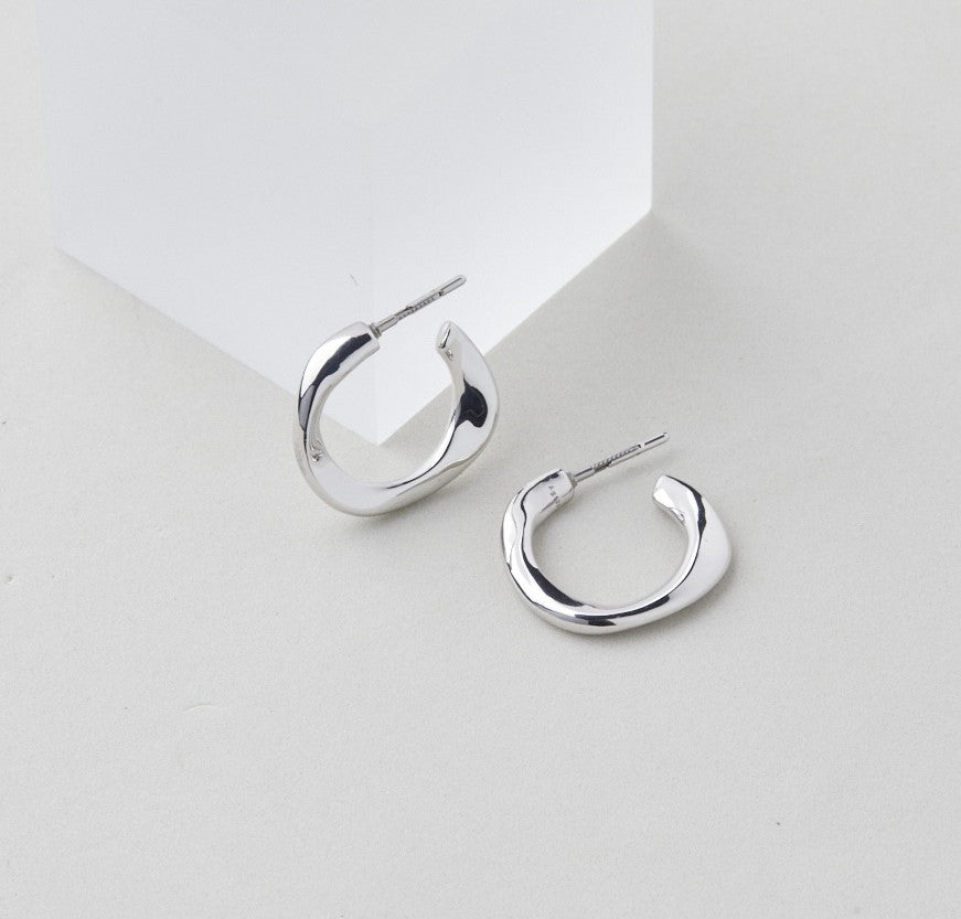 Embrace Rayonnant Silver