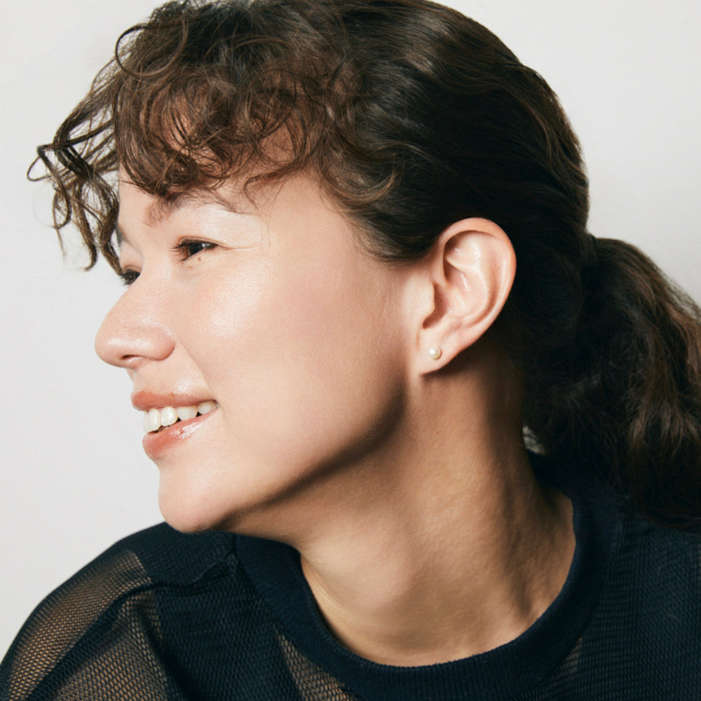 Charisma Button White 5.0mm