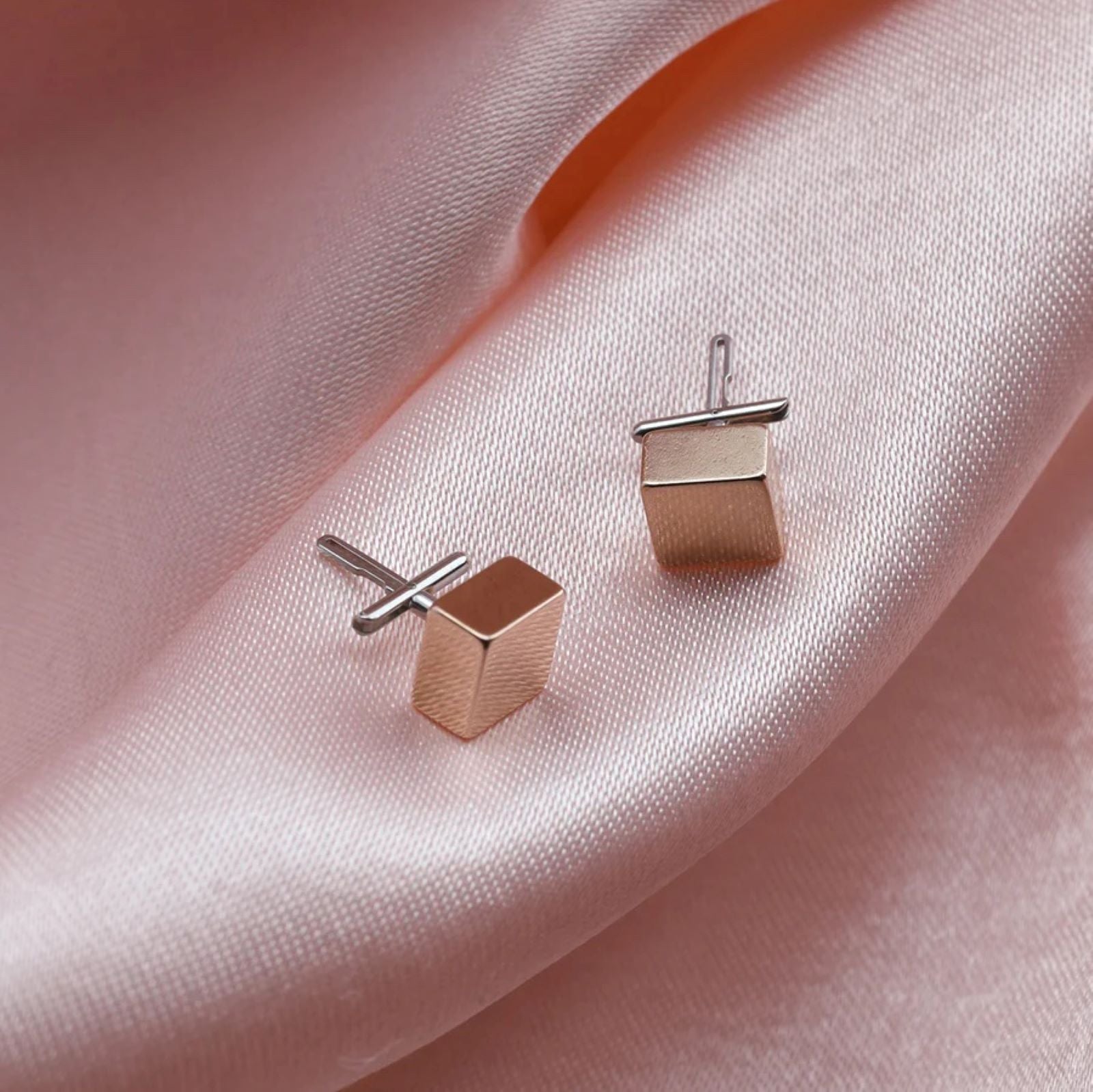 Amity Cube Rosegold